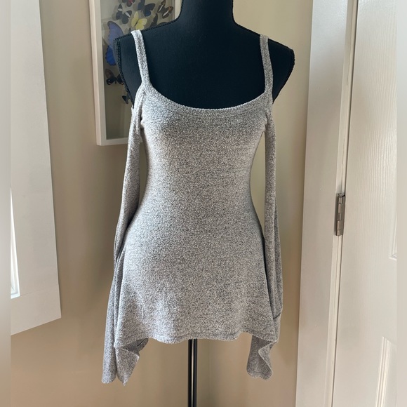 Gray Long Sleeve Top - Picture 2 of 6